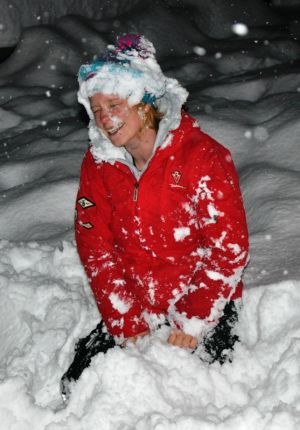 Snowy Midnight Fun - Nadine Poetscher
